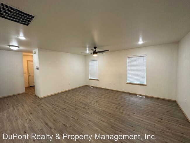 Building Photo - 3 br, 2.5 bath House - 7520 48th lane SE