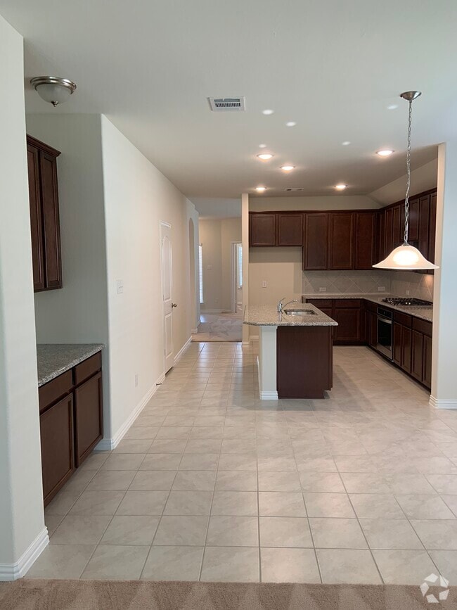 Building Photo - 6214 Heron Dr