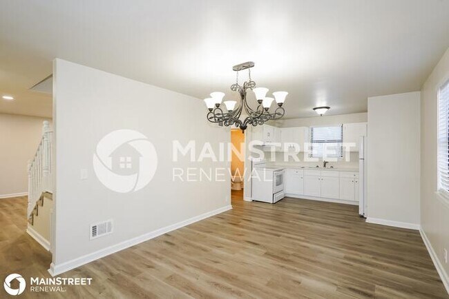 Building Photo - 645 DEBBIE DR, HERMITAGE, TN 37076