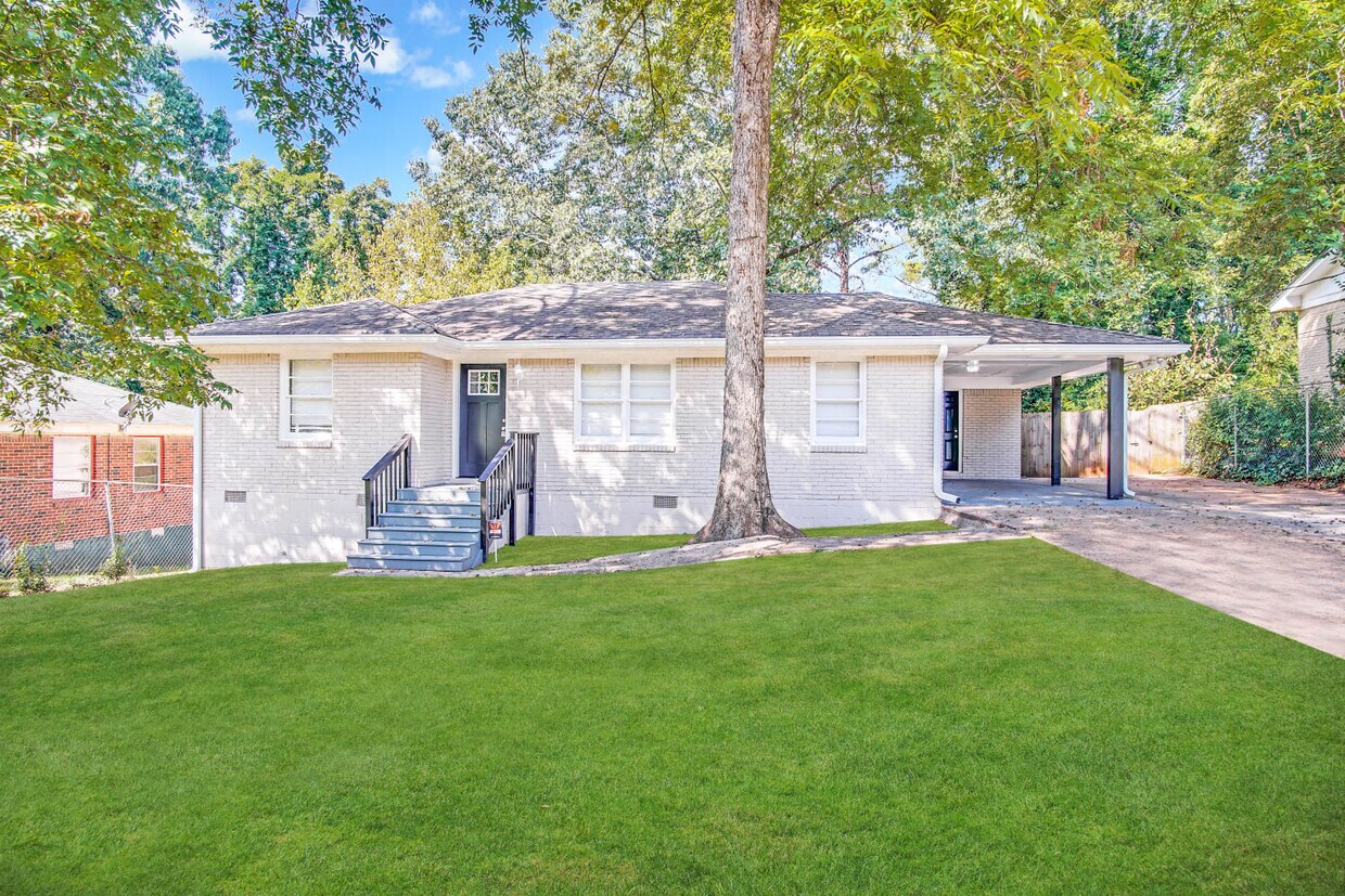 Primary Photo - 2311 Amber Way