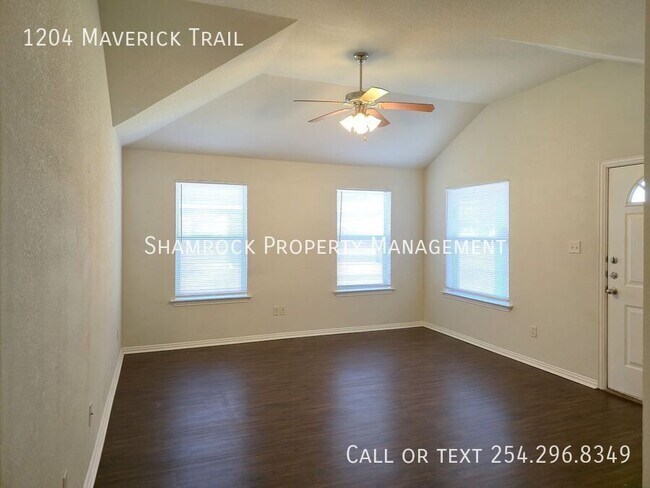 Foto del edificio - Spacious Duplex along Hwy 84 Corridor