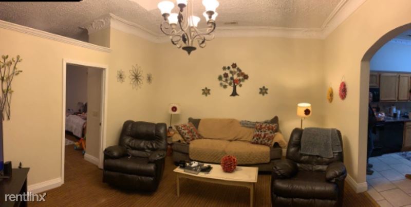 Foto principal - 3 br, 2 bath House - 426 1/2 N Roane St