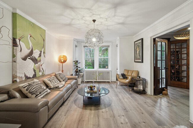 Foto del edificio - 6101 Highland Pl