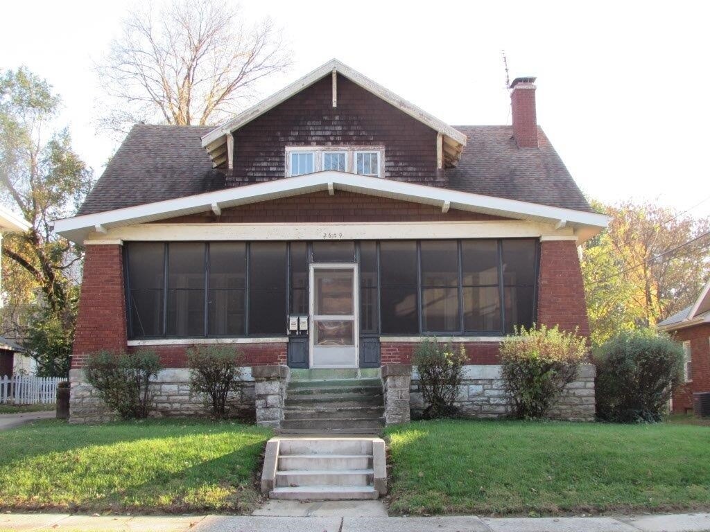 Foto principal - 2609 Hillcrest Ave