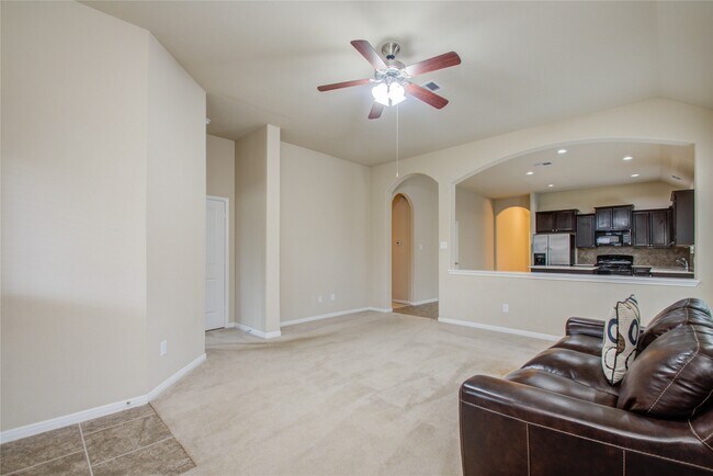 Foto del edificio - 8710 Austin Thomas Dr