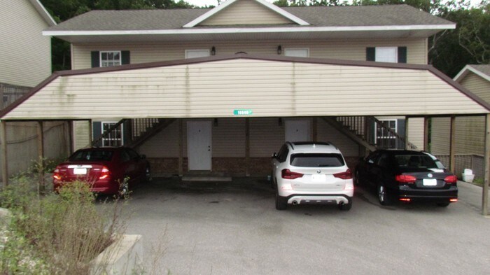 Primary Photo - 16565 Hunters Ridge Ln