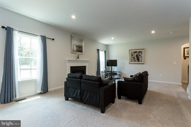 Building Photo - 13901 SHUMARD Way
