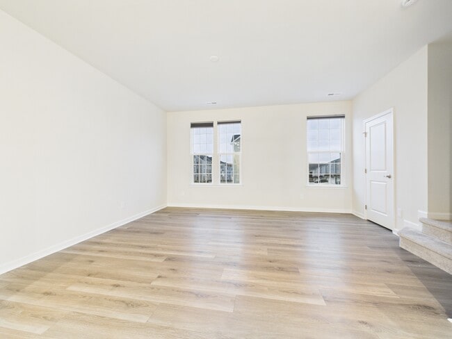 Foto del edificio - 2108 Trout Lily Ln