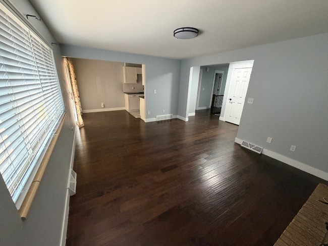 Foto del edificio - 9461 Vance Ct