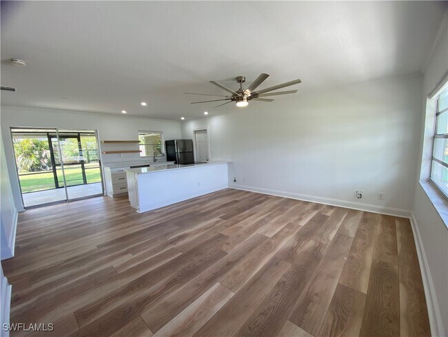 Foto del edificio - 740 108th Ave N