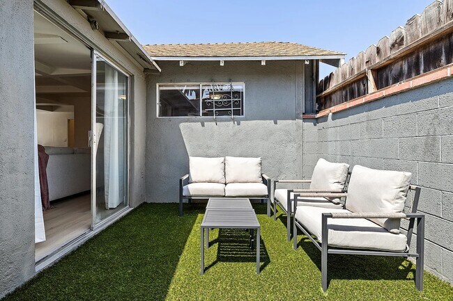 Foto del edificio - 619 W Kelso St