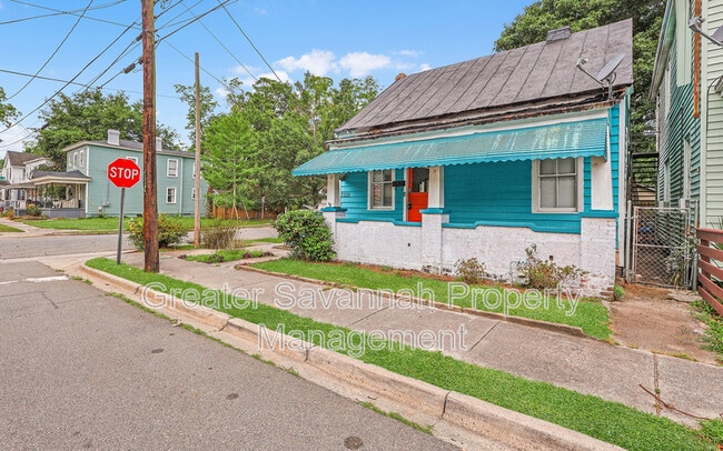 Building Photo - 2221 Harden St
