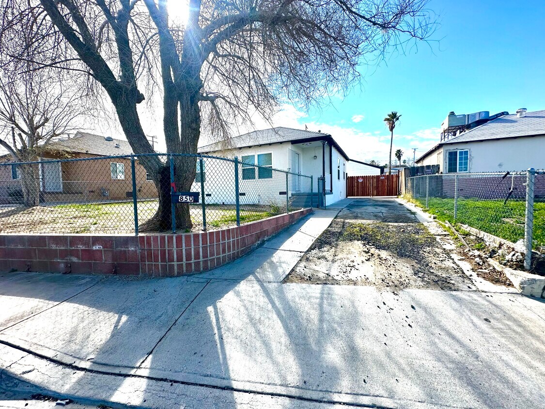 850 Flora St, Barstow, CA 92311 House Rental in Barstow, CA