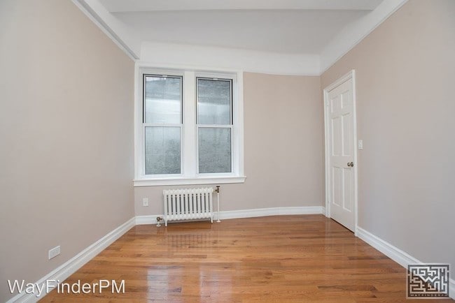 Building Photo - 15 W 75th St