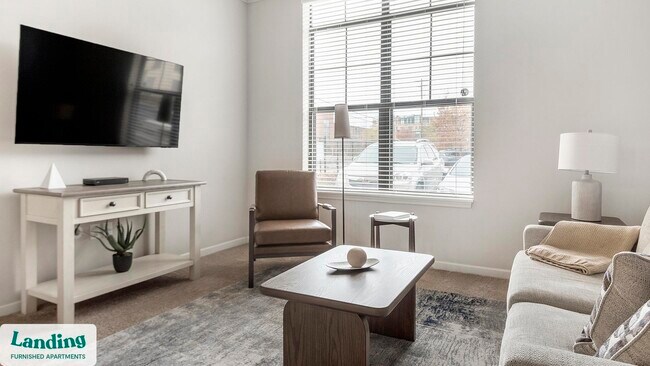 Foto del edificio - 4050 W Pine Blvd