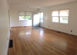 Building Photo - 308 N Overhill Dr
