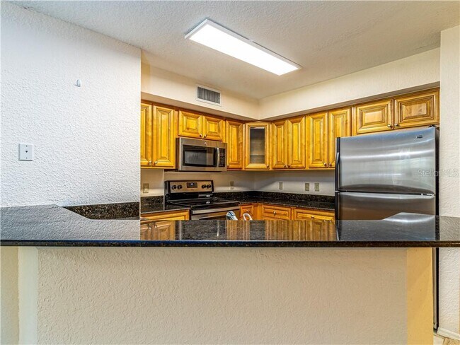 Building Photo - 832 Camargo Way