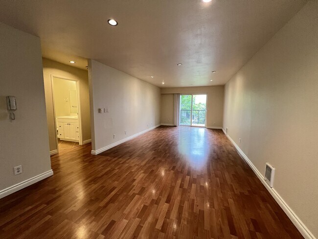 Foto del edificio - 14630 NE 32nd St