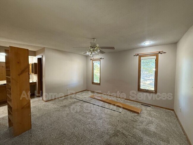 Building Photo - 3752 N Delaware Ave