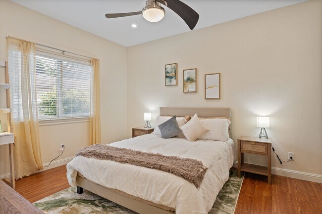 Foto del edificio - 2357 Bittern St