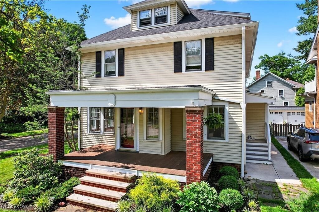 3025 Meadowbrook Blvd Cleveland Heights, OH 44118 – photo 4