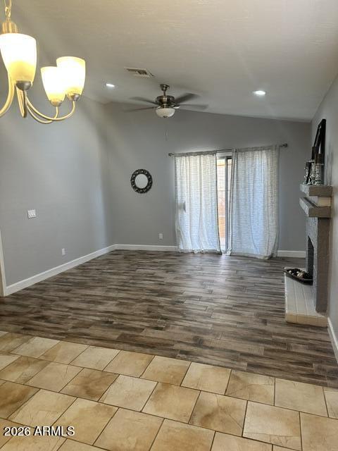 Building Photo - 1120 N Val Vista Dr