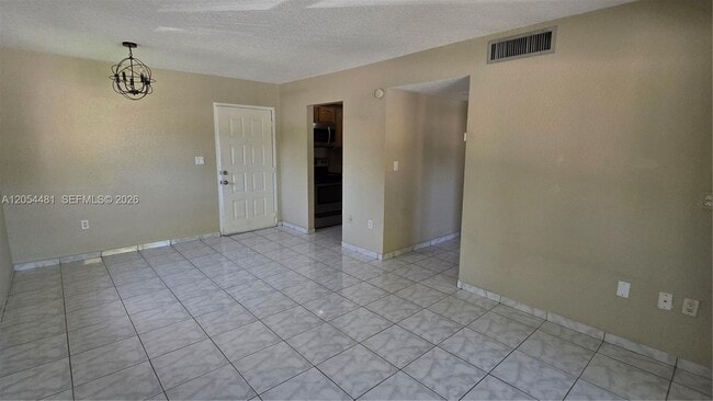 Foto del edificio - 7429 SW 152nd Ave