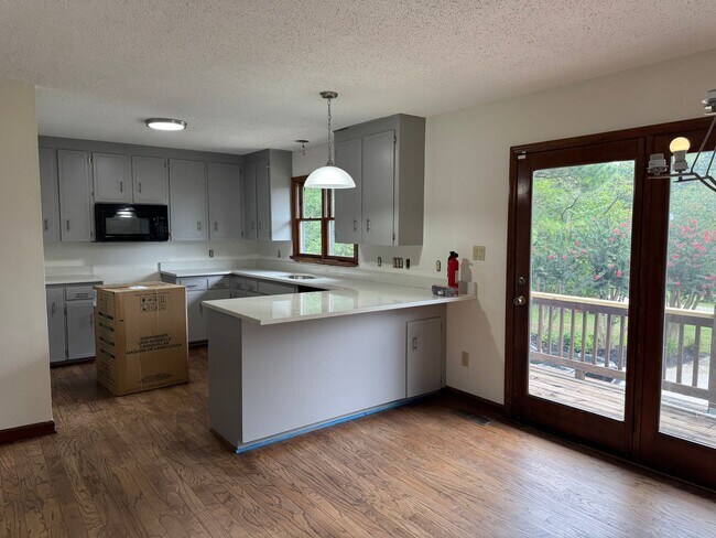 Building Photo - 257 Ponderosa Cir