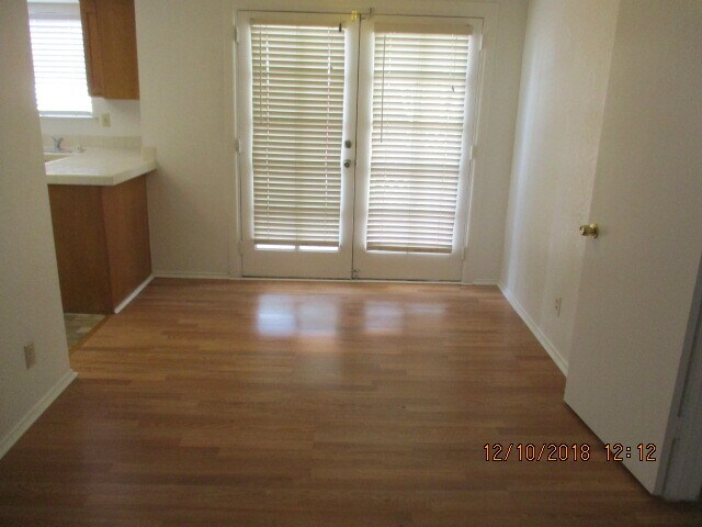 Building Photo - 5791 Goodsprings Ct