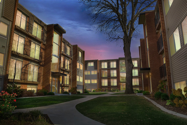 Foto del edificio - 1412 W Glen Ave