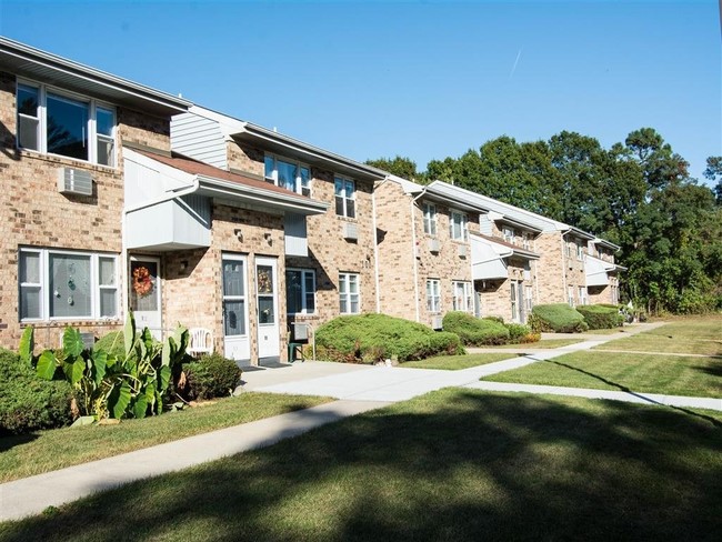 Foto del edificio - Brookwood at Oakdale 55+