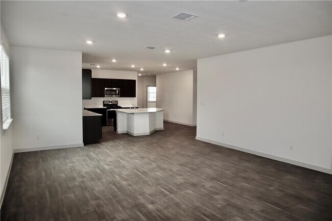 Foto del edificio - 402 Barton Creek Ln