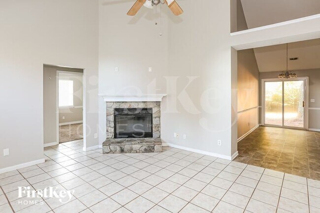 Foto del edificio - 3380 Chadbury Dr NW