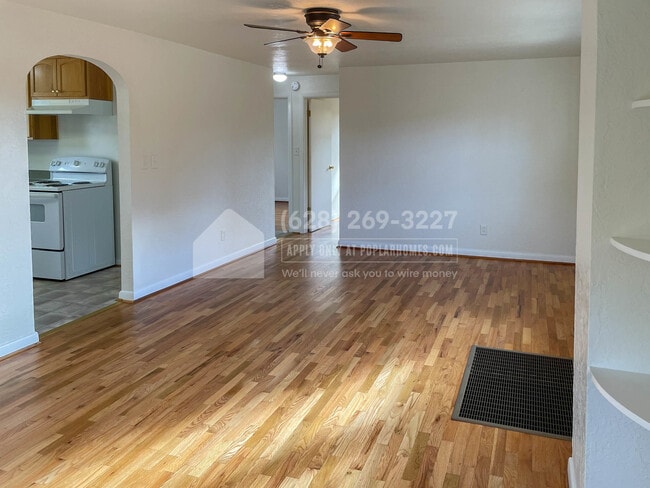 Building Photo - 1180 Laurel St