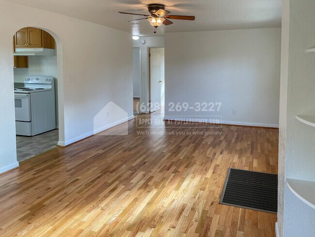 Foto del edificio - 1180 Laurel St