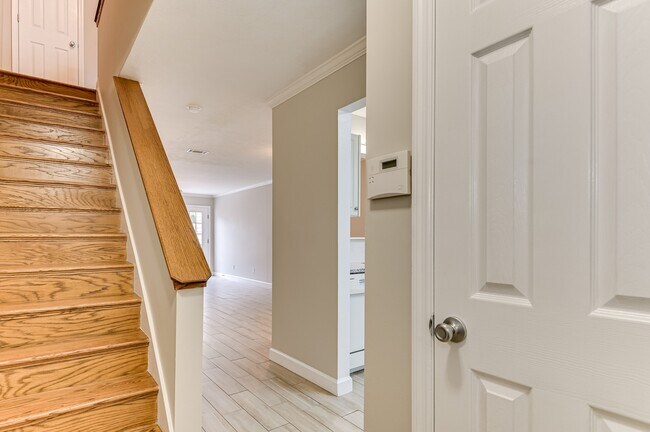 Foto del edificio - 4680 Brookwood Ln
