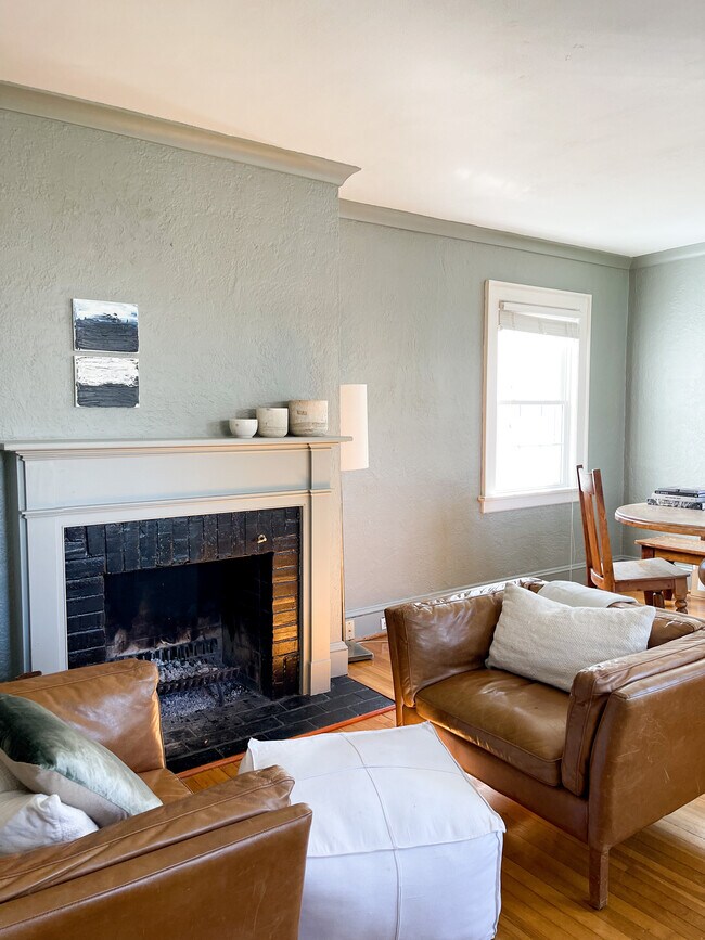 Foto del edificio - 1339 Monterey Ave