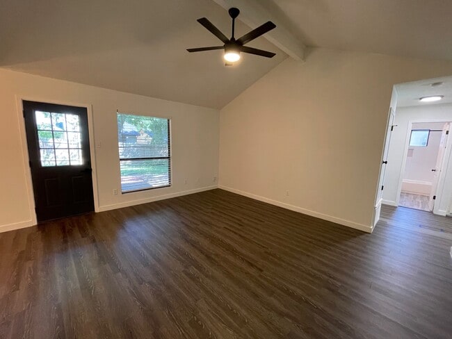 Building Photo - 4805 Bergfield Dr