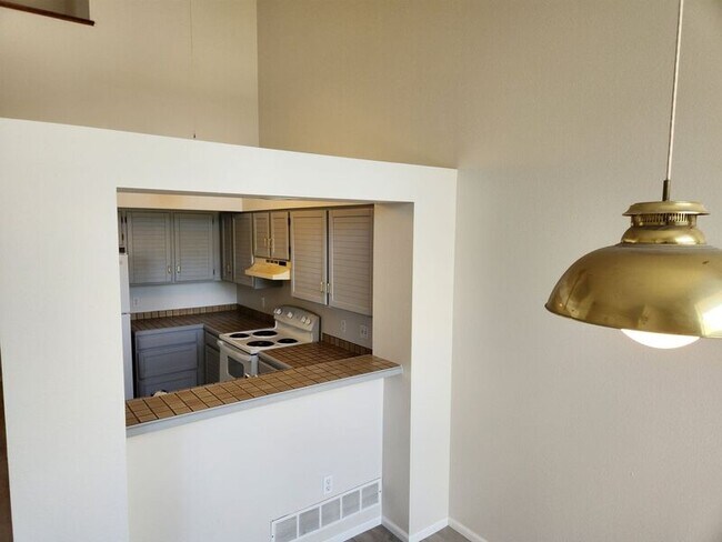 Building Photo - 6858 Zenobia St