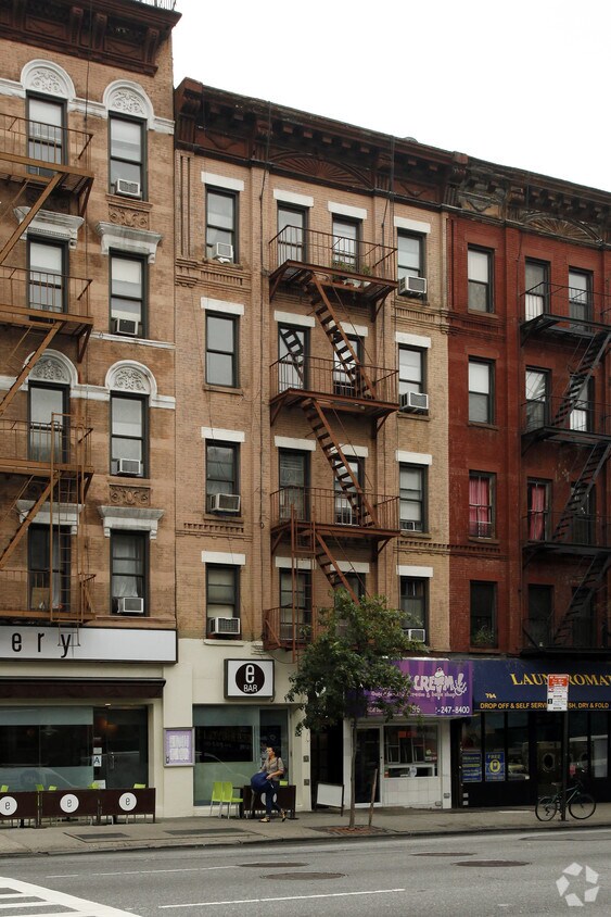 Primary Photo - 796 Ninth Ave