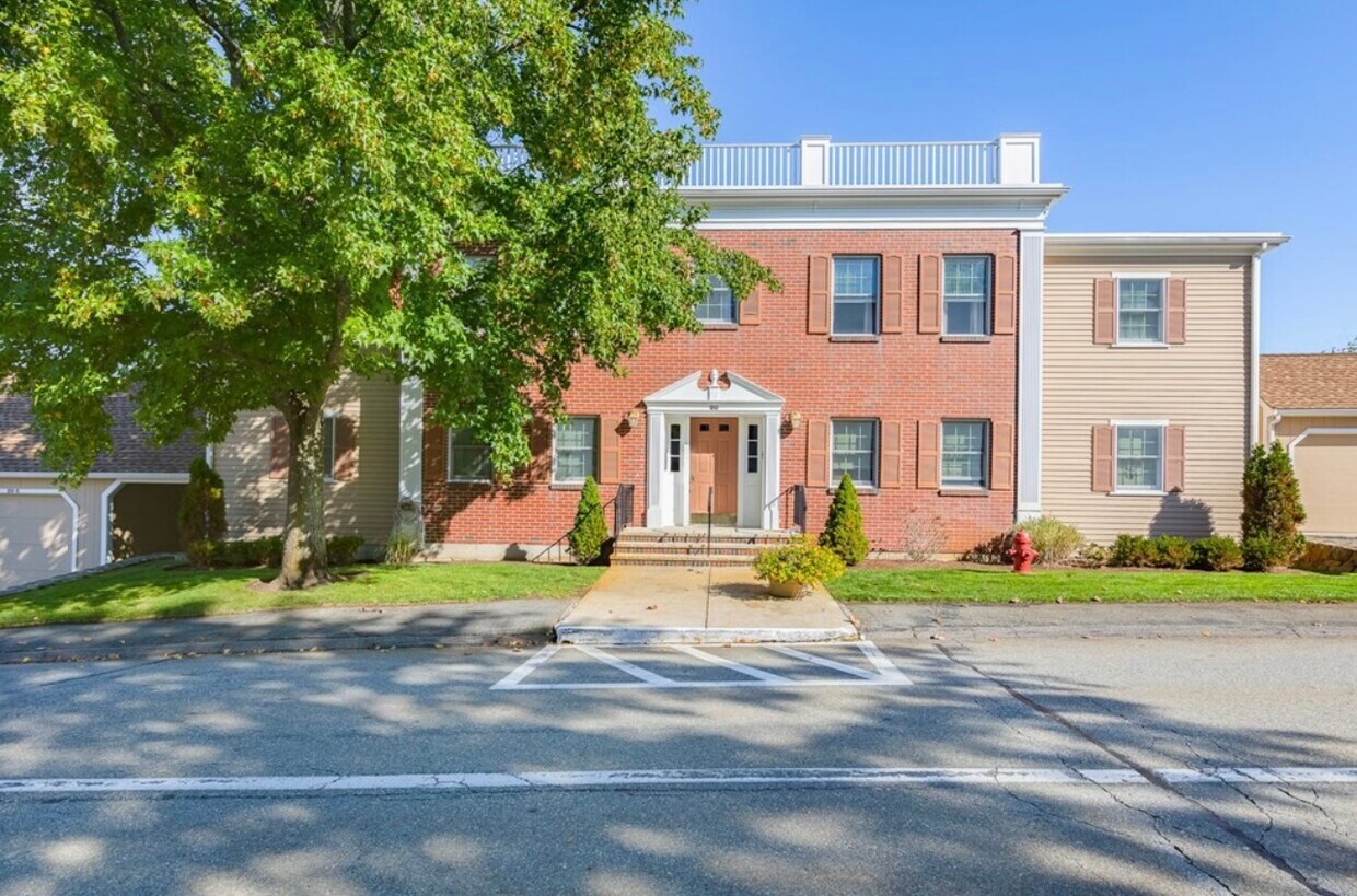 Foto principal - 20 Weatherly Dr