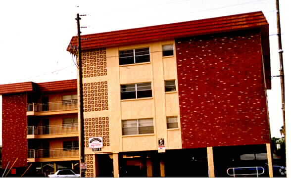 Primary Photo - Treasure Bay Apartments