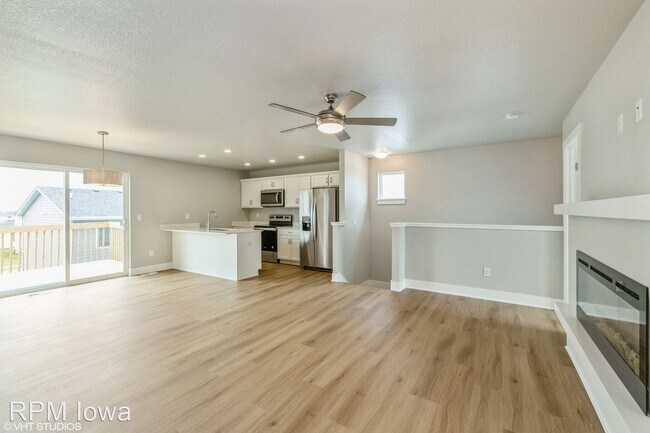 Foto del edificio - 4 br, 3 bath House - 512 NE Whitetail Drive