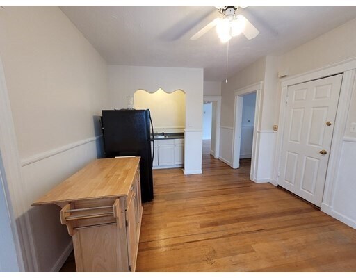 Foto principal - 187 Harvard St