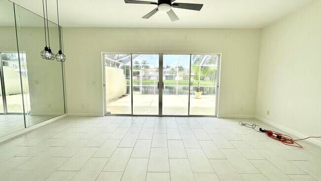 Foto del edificio - 2103 Tarpon Lake Way