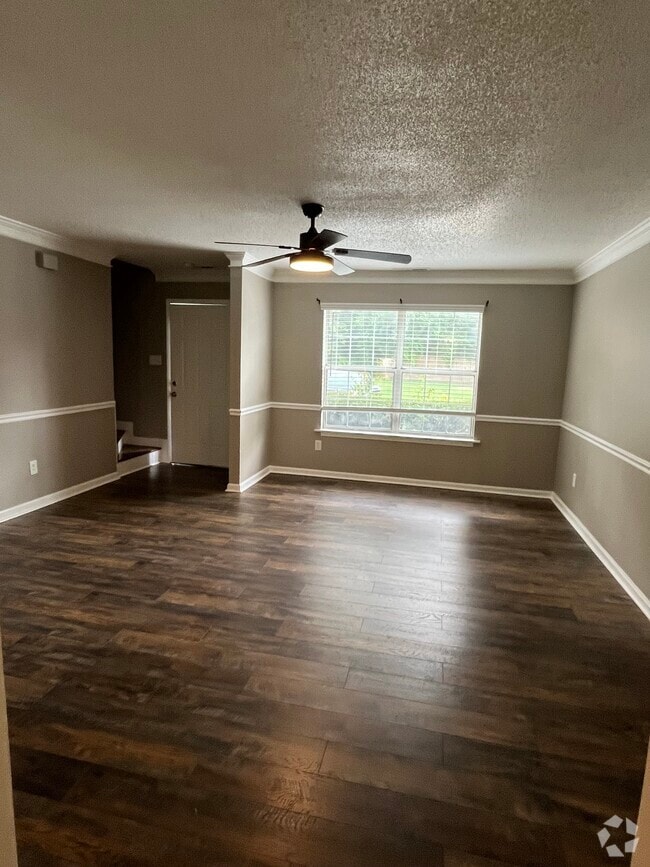 Building Photo - 445 Brackinhouse Pl