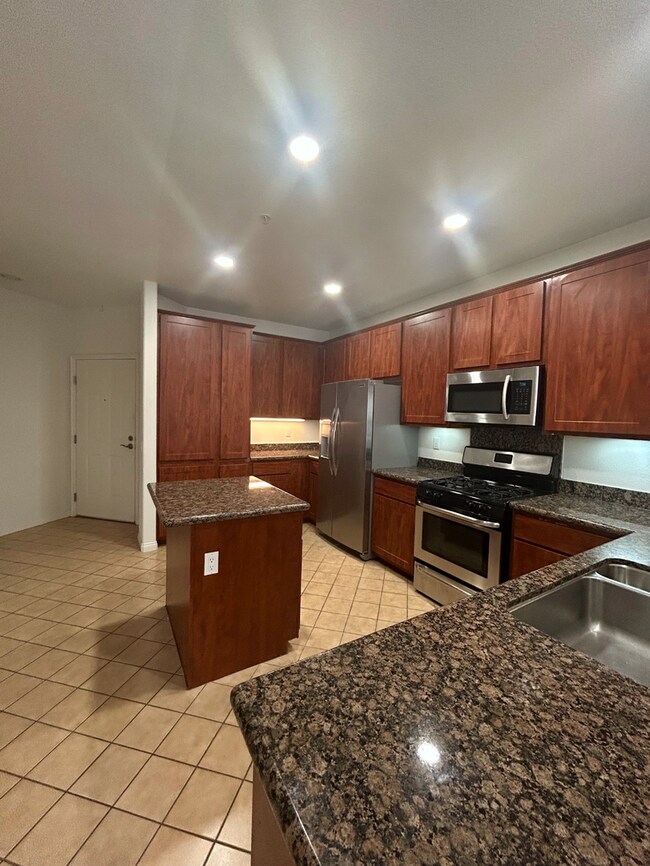 Foto del edificio - Magnificent Condo for Rent