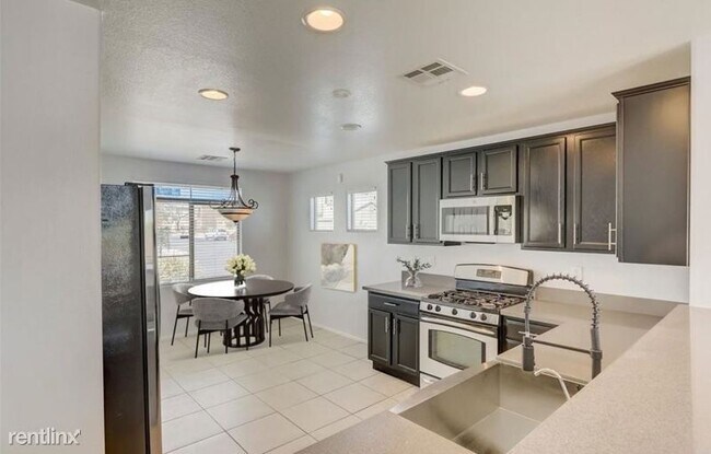 Building Photo - 3 br, 2 bath House - 5824 Faye Talor Street