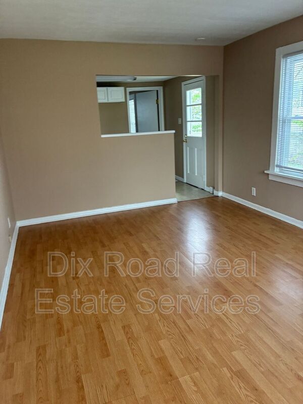 Foto del edificio - 1326 Campbell Ave