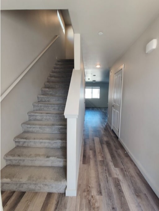 Building Photo - 5723 W Albany Pl